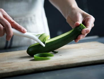 Hoe kwamen courgettes op de markt met residuen van pesticiden die sinds 1978 verboden zijn?