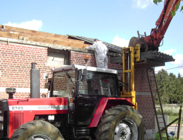 Minister Brouns lanceert nieuwe oproep voor asbestinzameling bij landbouwbedrijven