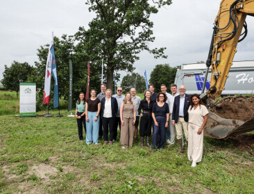 Tuinbouwbedrijven investeren in eigen waterbuffer in de Itterbeekvallei: “Beter wapenen tegen droogte”