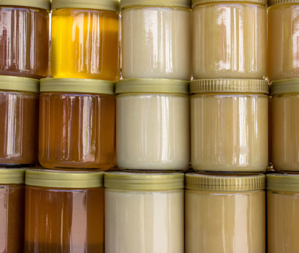 Week van de bij: 10 bijzondere soorten honing (+ weetjes)